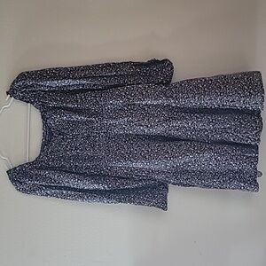 Old Navy Long sleeve mini swing dress navy blue with white flowers. Women size L